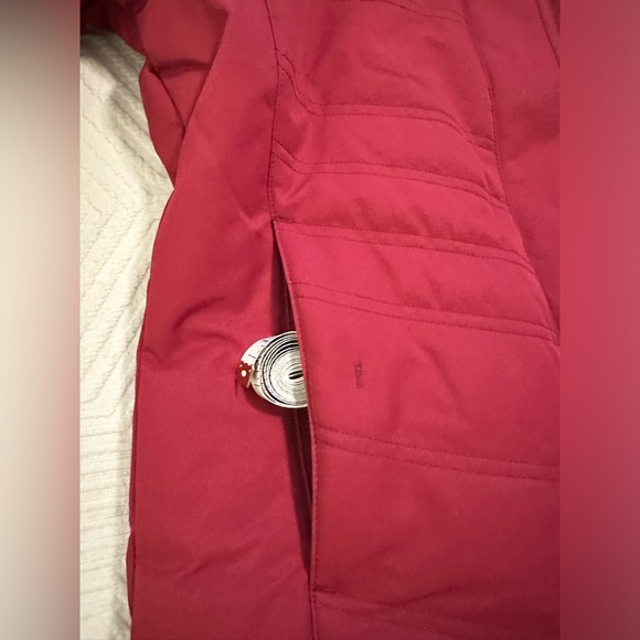 Obermeyer Tuscany II Insulated Jacket, Cranberry, Sz 4 - Picture 7 of 16